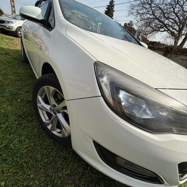 Opel Astra 1.6cdti - Car24.bg Opel Astra 1.6cdti