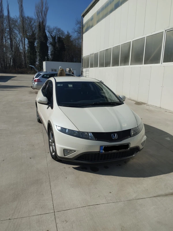 Honda Civic 1.4 i-vtec - Car24.bg Honda Civic 1.4 i-vtec