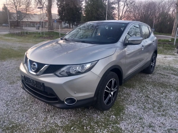 Nissan Qashqai 1.2i 116 hp - Car24.bg Nissan Qashqai 1.2i 116 hp