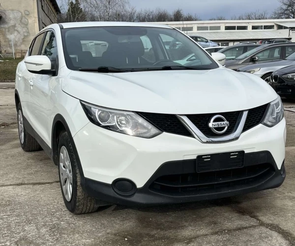 Nissan Qashqai 1.5 DCi - NAVI - Car24.bg Nissan Qashqai 1.5 DCi - NAVI