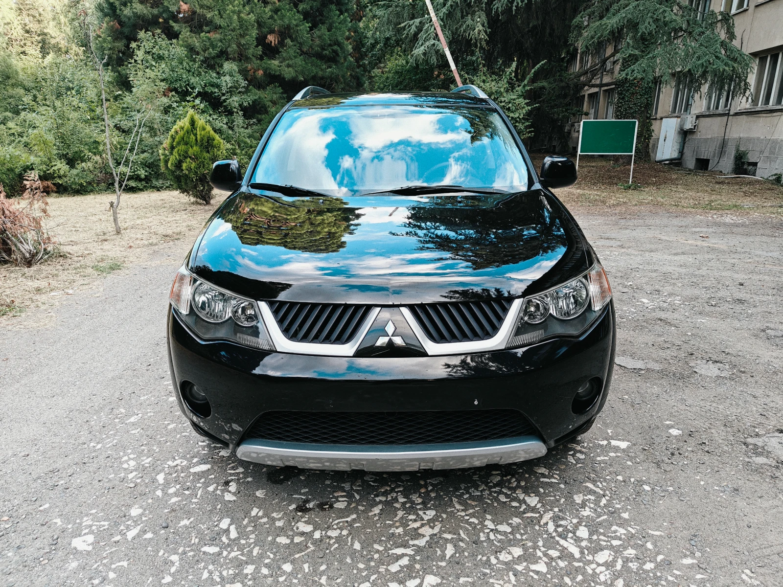 Mitsubishi Outlander 2.4i 4WD - 12990 лв. / 6641.68 € - 59389350 1 | Car24.bg Mitsubishi Outlander 2.4i 4WD - 12990 лв. / 6641.68 € - 59389350 1