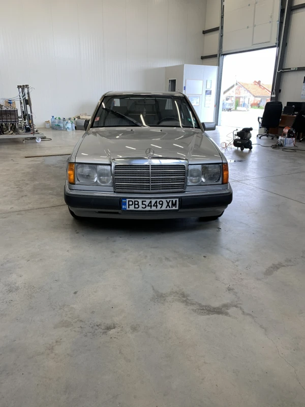 Mercedes-Benz E 260 - Car24.bg Mercedes-Benz E 260