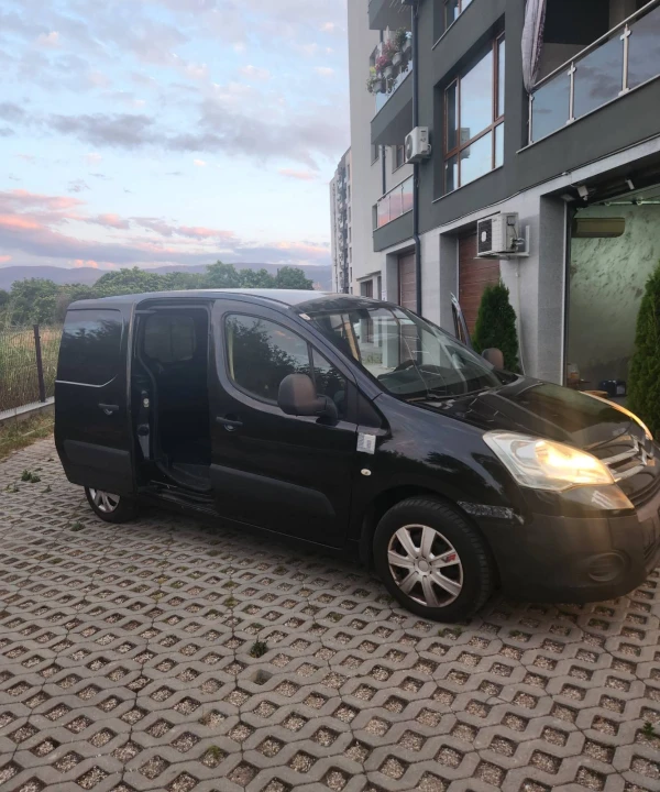 Citroen Berlingo Citroen Berlingo 1.6HDI 90hp clima 2009-TIPTOP! - Car24.bg Citroen Berlingo Citroen Berlingo 1.6HDI 90hp clima 2009-TIPTOP!