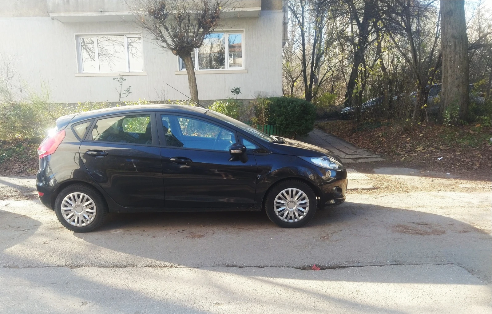 Ford Fiesta - 3000 € / 5867.49 лв. - 60843053 1 | Car24.bg Ford Fiesta - 3000 € / 5867.49 лв. - 60843053 1