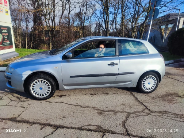 Fiat Stilo 1.4 16v - Car24.bg Fiat Stilo 1.4 16v