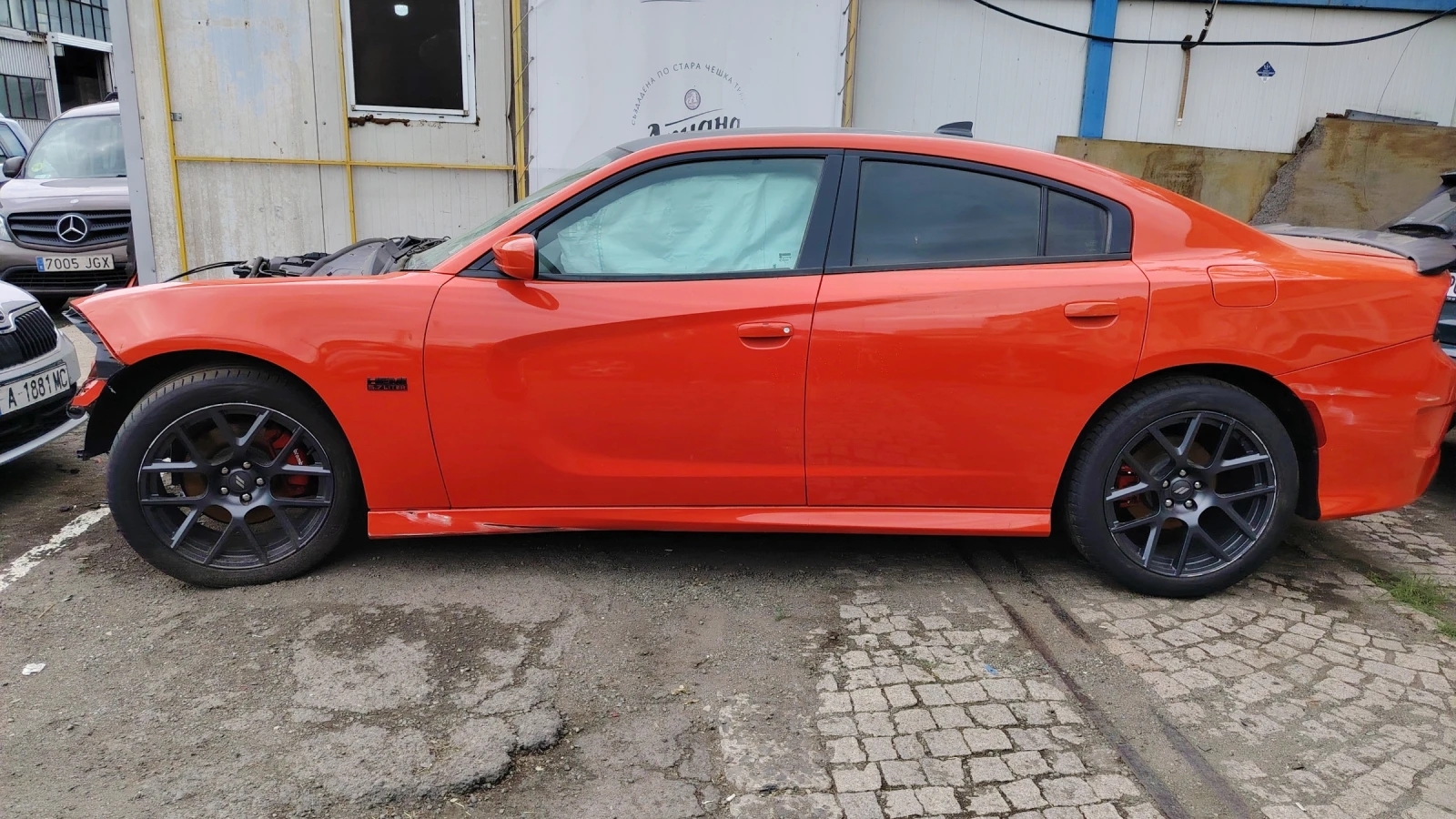 Dodge Charger Daytona - 7900 € / 15451.06 лв. - 20609069 1 | Car24.bg Dodge Charger Daytona - 7900 € / 15451.06 лв. - 20609069 1