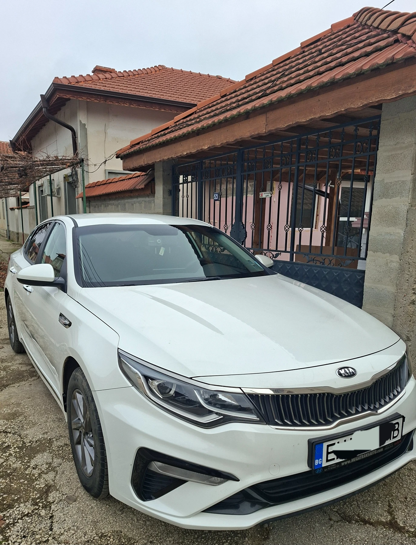 Kia K5 - 25500 лв. / 13037.94 € - 98097621 1 | Car24.bg Kia K5 - 25500 лв. / 13037.94 € - 98097621 1