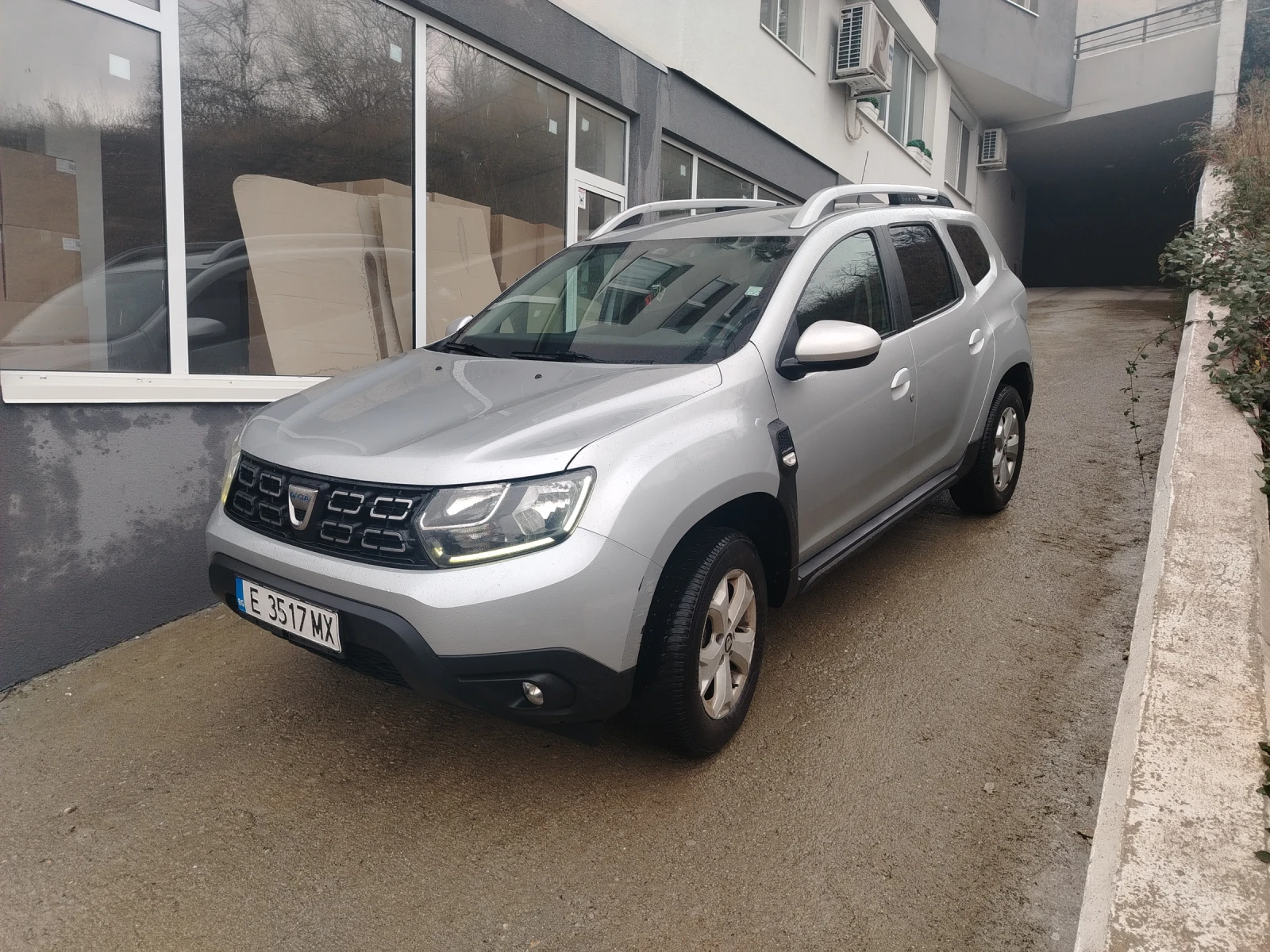 Dacia Duster 1.3t 101k.s - 17200 лв. / 8794.22 € - 43620722 1 | Car24.bg Dacia Duster 1.3t 101k.s - 17200 лв. / 8794.22 € - 43620722 1