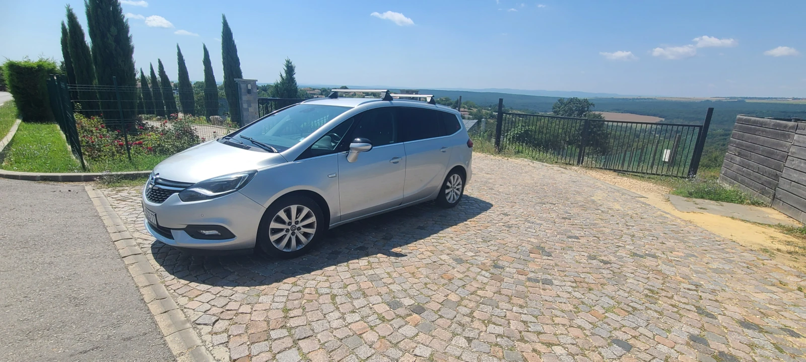 Opel Zafira Тауър - 8950 € - 56970118 1 | Car24.bg Opel Zafira Тауър - 8950 € - 56970118 1