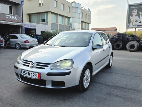 VW Golf 1.4 16V 75hp Clima! Germany! - Car24.bg VW Golf 1.4 16V 75hp Clima! Germany!