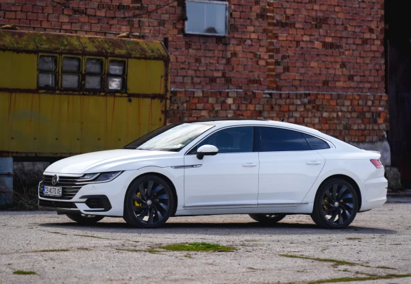 VW Arteon R-Line 2.0TSI 264HP 4 Motion - Dynaudio - Car24.bg VW Arteon R-Line 2.0TSI 264HP 4 Motion - Dynaudio