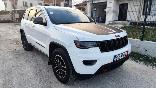 Jeep Grand cherokee 5.7 Trailhalk - Car24.bg Jeep Grand cherokee 5.7 Trailhalk