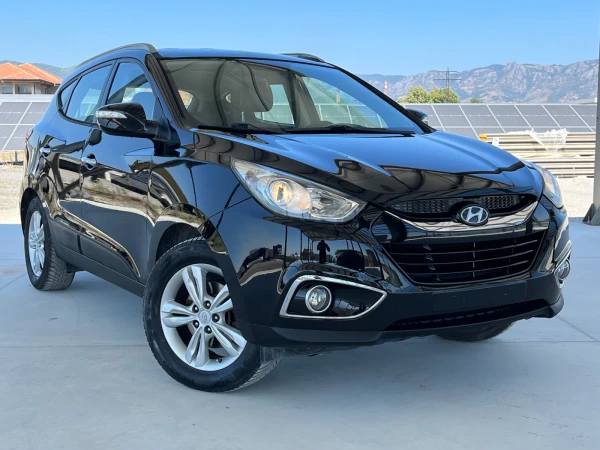 Hyundai IX35 1.6 GDI/135 k.c/Подгрев всички седалки/Bluetooth - Car24.bg Hyundai IX35 1.6 GDI/135 k.c/Подгрев всички седалки/Bluetooth