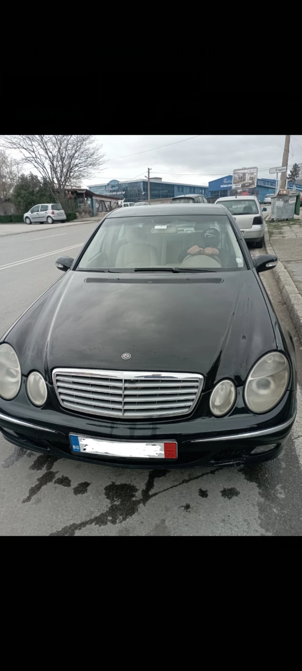 Mercedes-Benz E 270 CDI ръчка - Car24.bg Mercedes-Benz E 270 CDI ръчка