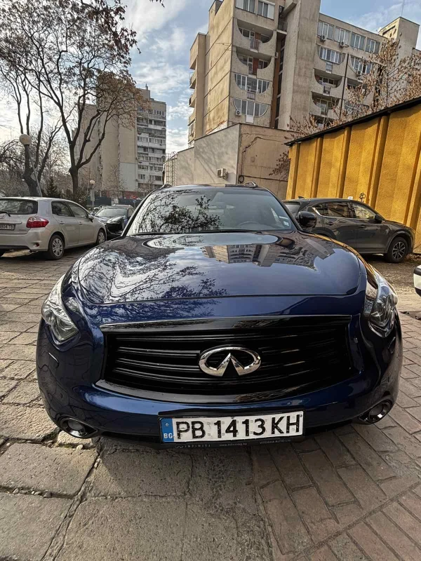 Infiniti QX70 1 - Car24.bg Infiniti QX70 1