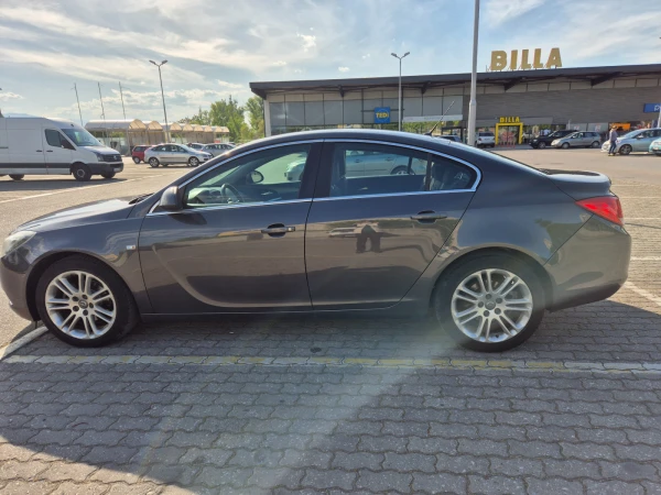 Opel Insignia CDTI 2.0 - Car24.bg Opel Insignia CDTI 2.0