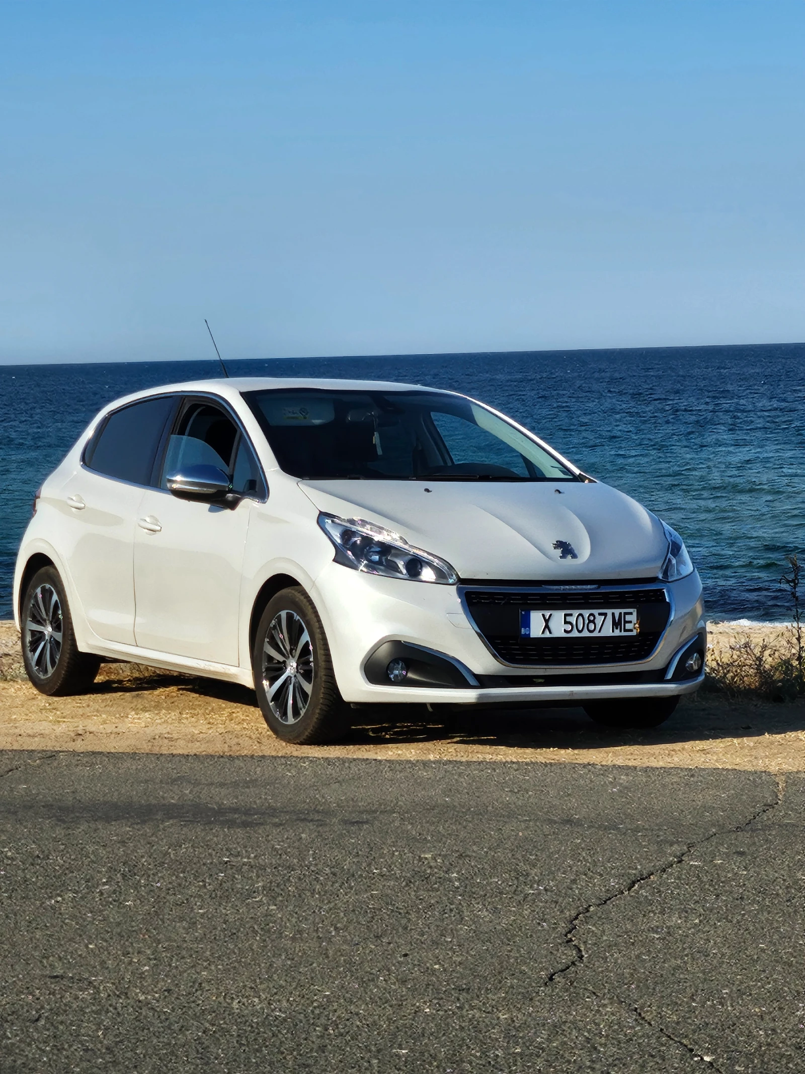 Peugeot 208 1.6 blue hdi - 7500 € / 14668.73 лв. - 47167467 1 | Car24.bg Peugeot 208 1.6 blue hdi - 7500 € / 14668.73 лв. - 47167467 1