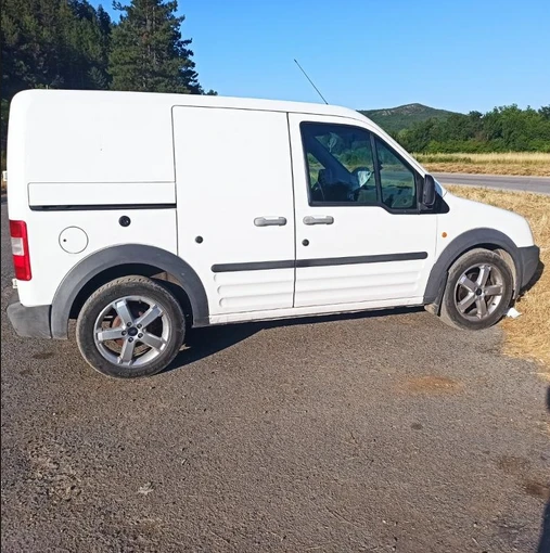 Ford Connect T200 - 7500 лв. / 3834.69 € - 15938577 1 | Car24.bg Ford Connect T200 - 7500 лв. / 3834.69 € - 15938577 1