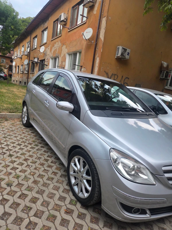 Mercedes-Benz B 180 - Car24.bg Mercedes-Benz B 180