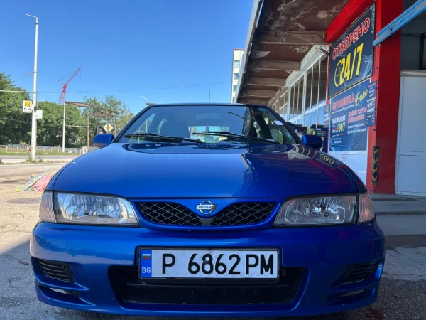 Nissan Almera 