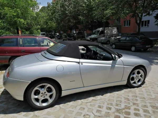 Alfa Romeo Spider 2.0 Twin Spark