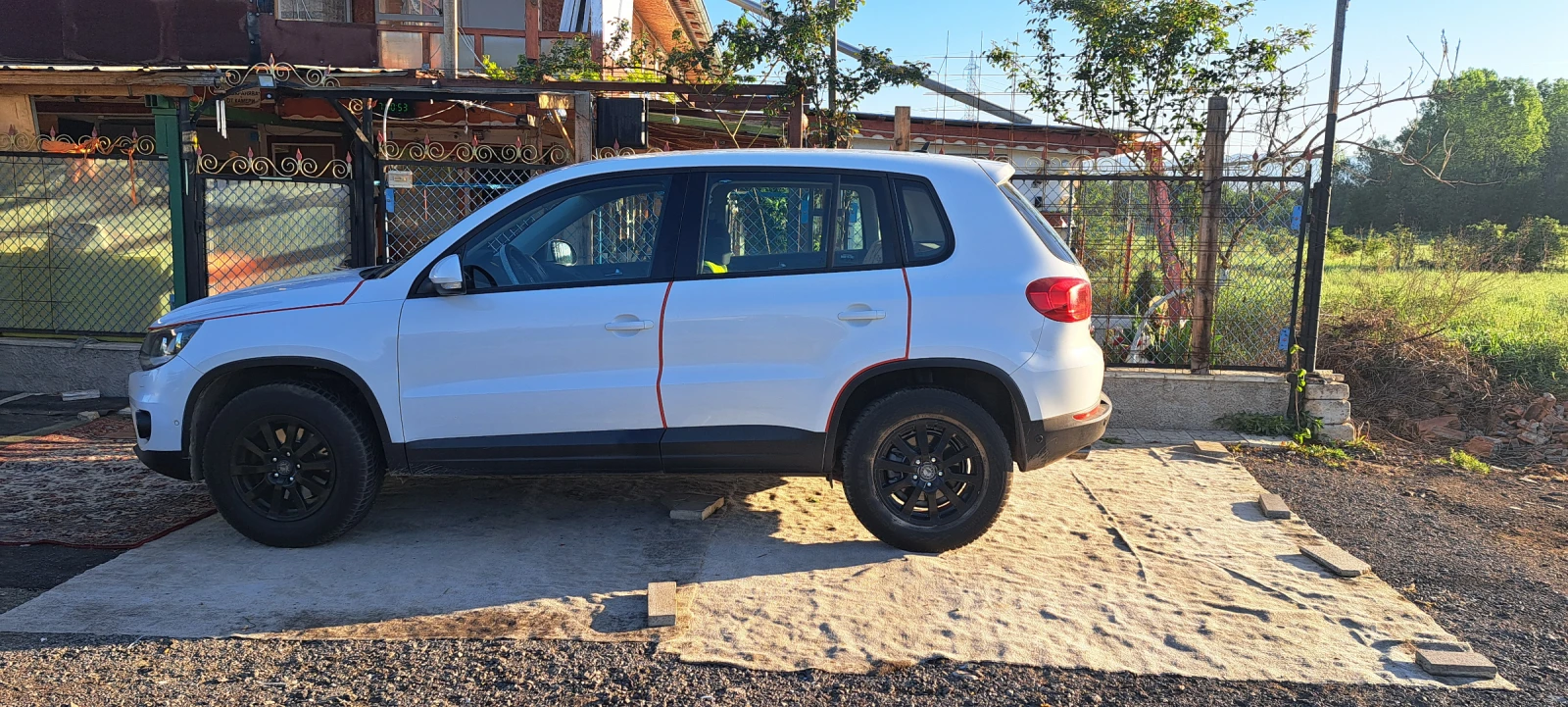 VW Tiguan - 13500 лв. - 31089915 1