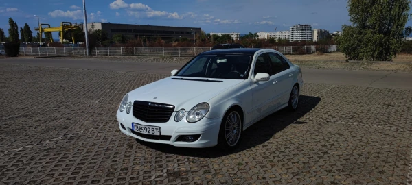 Mercedes-Benz E 200 