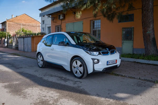 BMW i3 I3/SWISS/ 33kw=200km=2, 50€