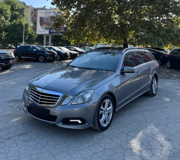 Mercedes-Benz E 350 CDI * AVANTGARDE * Bi - Xenon * Нави * Шибедах 