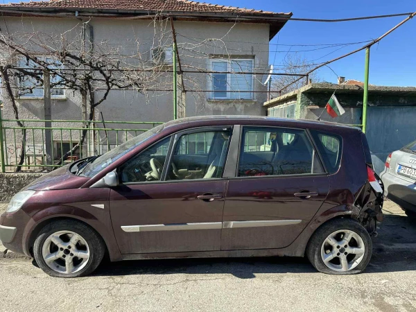 Renault Scenic  1