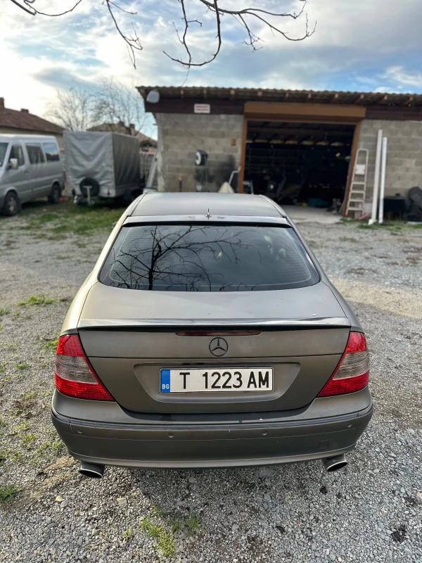 Mercedes-Benz E 320 3.2CDI R6