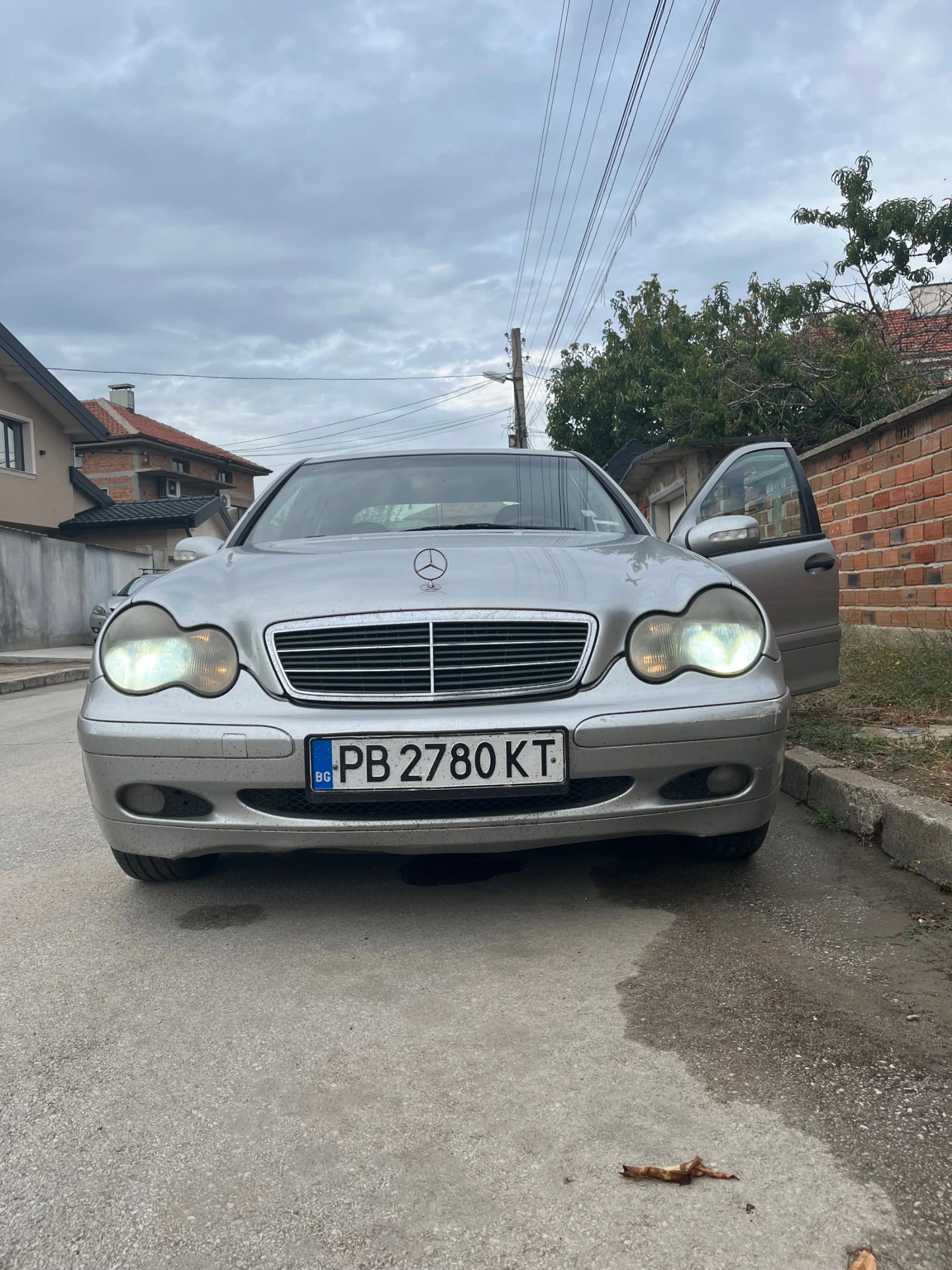 Mercedes-Benz C 220 - 3500 лв. - 60651966 1