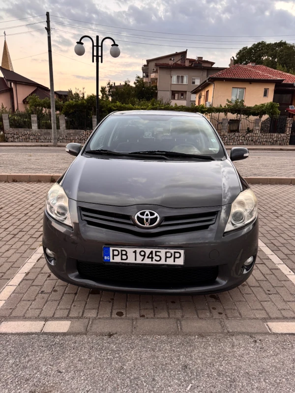 Toyota Auris 