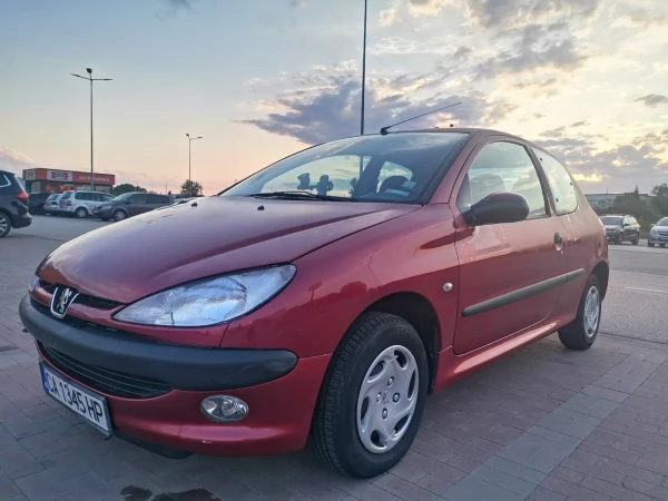 Peugeot 206   Хечбек 3 врати