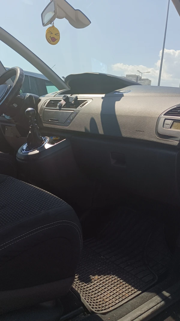 Citroen Grand C4 Picasso 2.0 HDI Ръчни скорости