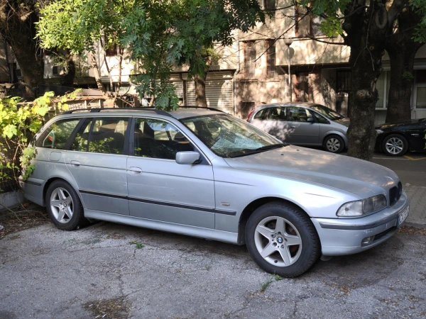 BMW 520 520i