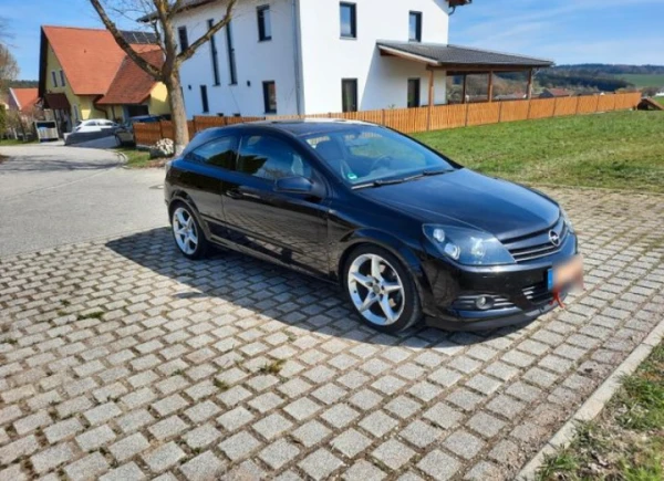 Opel Astra GTC 2.0 TURBO 170kc