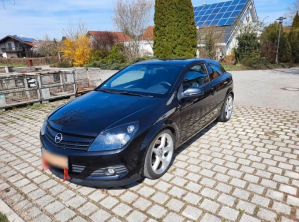 Opel Astra GTC 2.0 TURBO 170kc