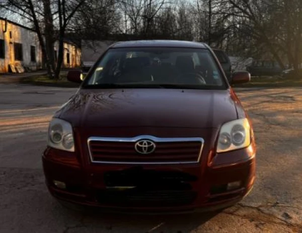 Toyota Avensis 
