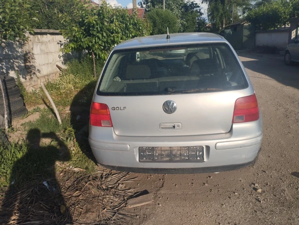 VW Golf 