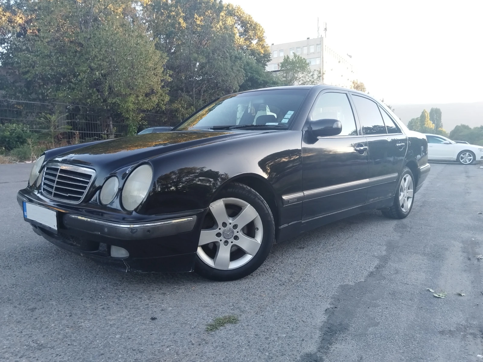 Mercedes-Benz E 240 - 4000 лв. / 2045.17 € - 86358761 1