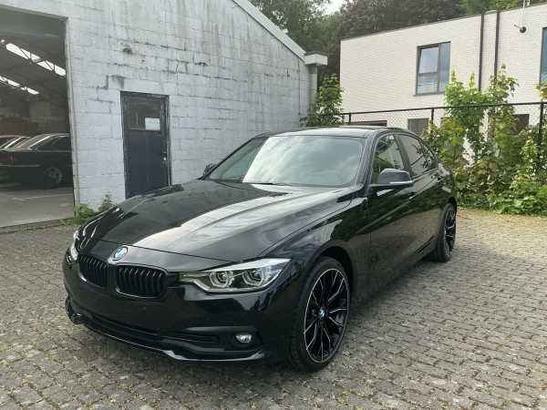 BMW 320 320i Седан (F30 Фейслифт)