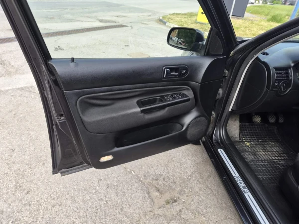 VW Golf 4