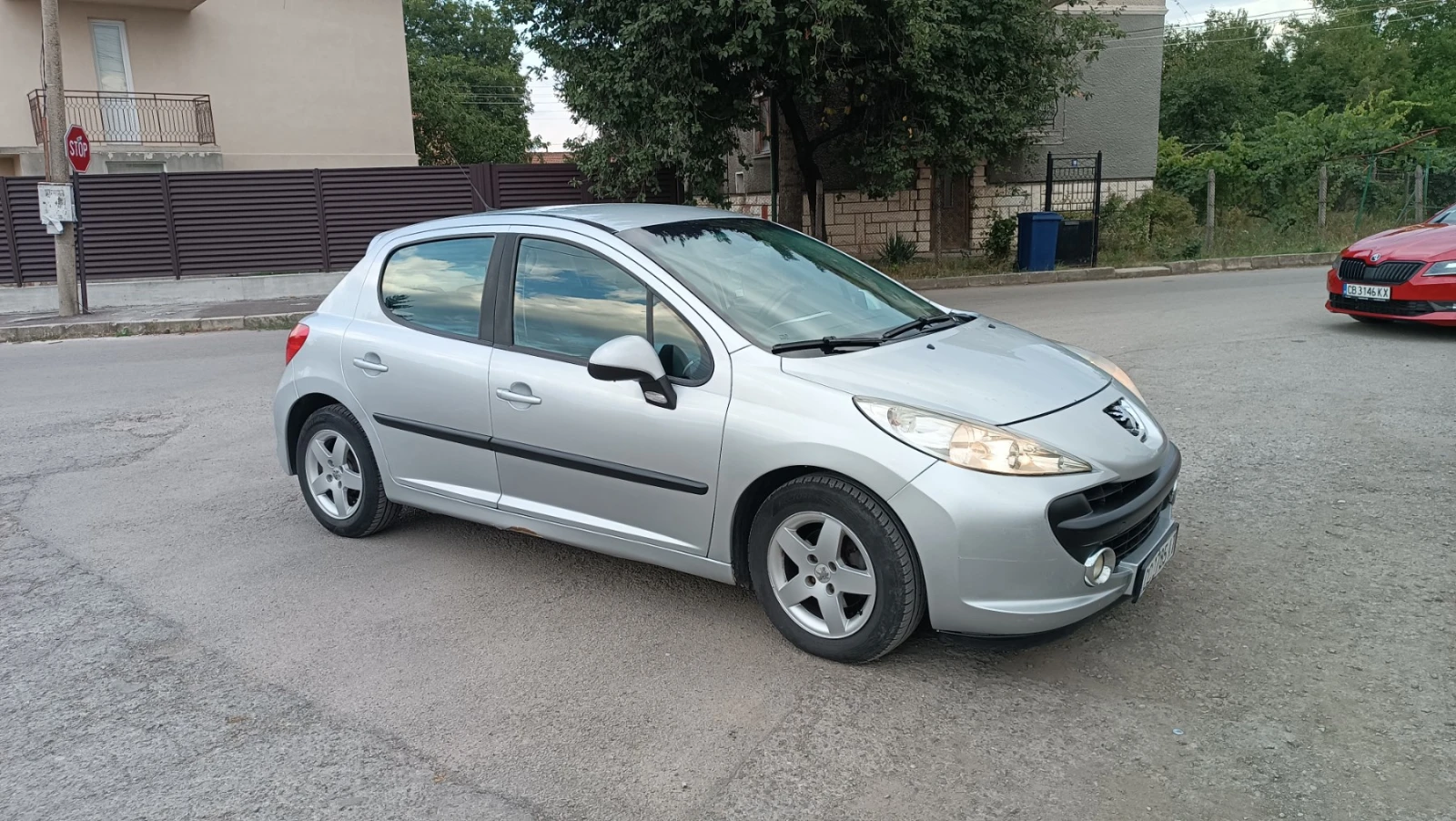Peugeot 207 1.4 - 4000 лв. / 2045.17 € - 35099321 1