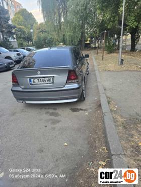 BMW 320 Компакт 1