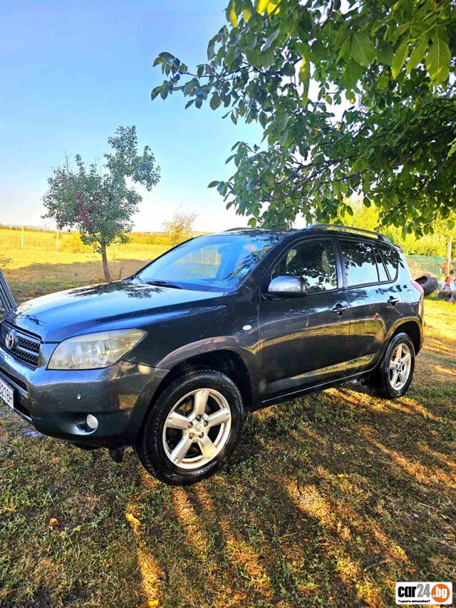 Toyota Rav4 2.2 136k - 9000 лв. - 82975073 1